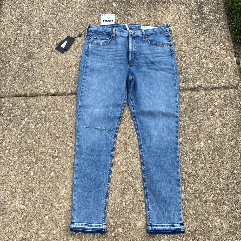 NWT - Woman’s Rag and Bone High Rise Skinny Jeans - Nina